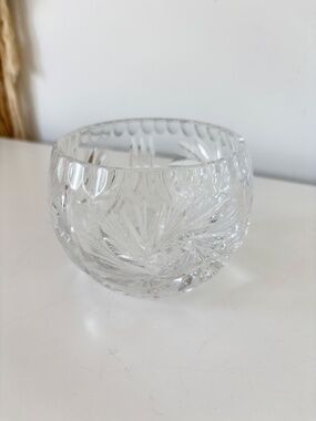 Vintage mid century cut crystal small rose bowl traditional pinwheel geometric